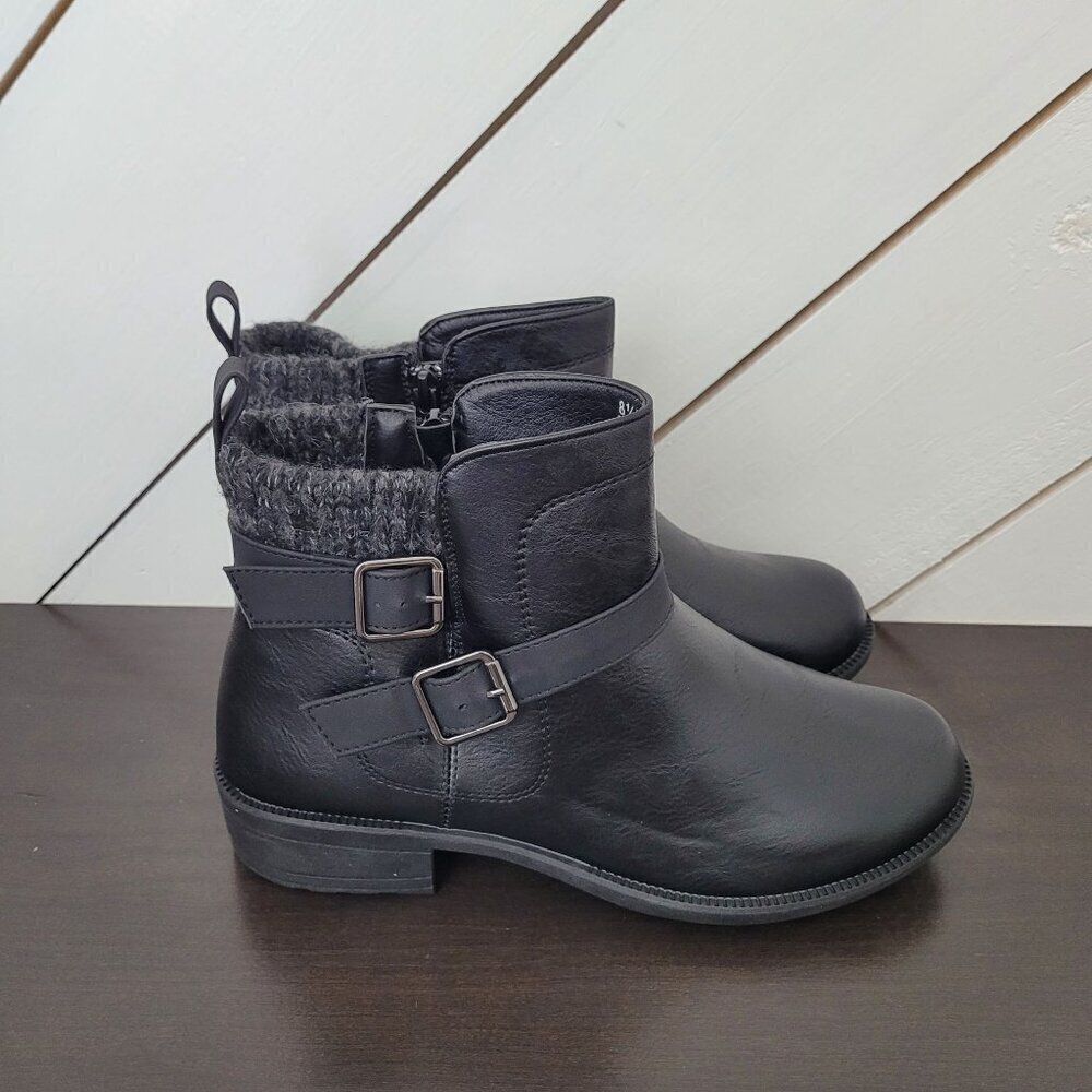 NEW Easy Street Kourt Women's 8.5M Ankle Moto Boots
